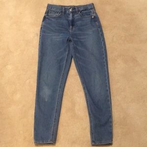 American Eagle “Mom Jean”